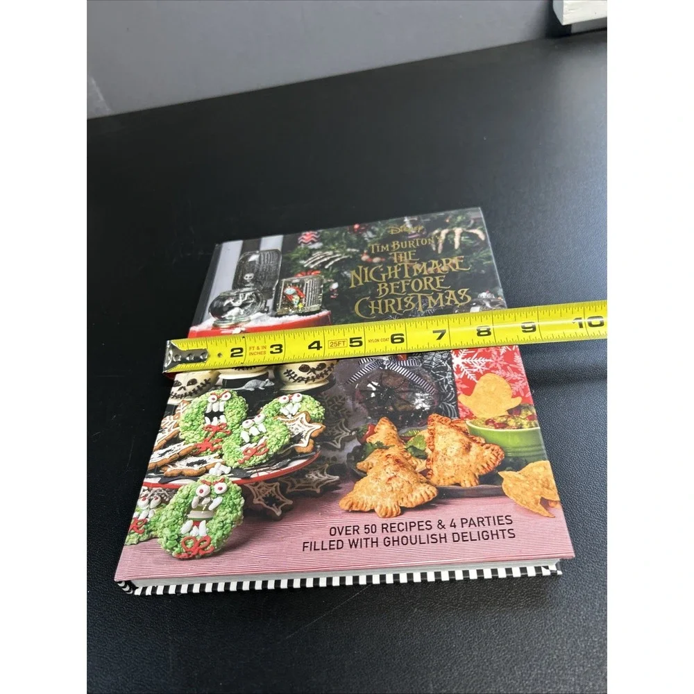 Disney The Nightmare Before Christmas The Official Cookbook & Entertaining Guide